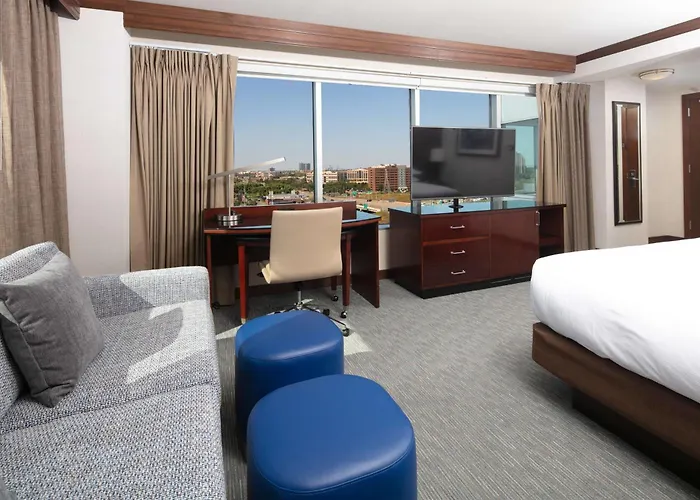 Hotel Hilton Minneapolis 4*