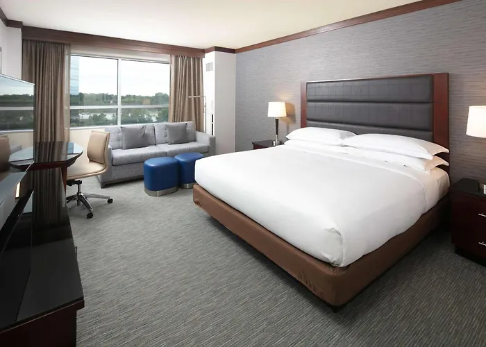 Hilton Minneapolis Hotel