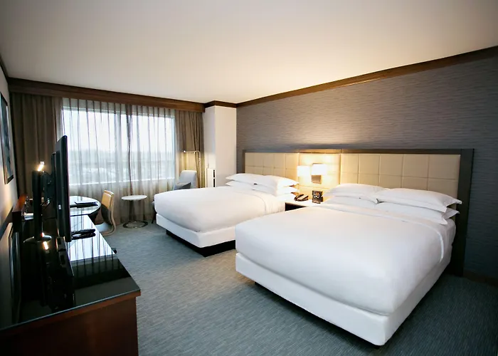 Hotel Hilton Minneapolis 4*
