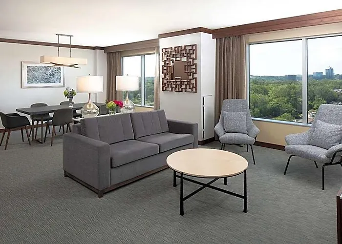 Hilton Minneapolis Hotel