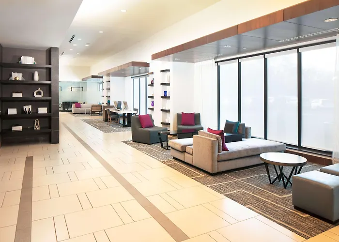 Hilton Minneapolis 4*